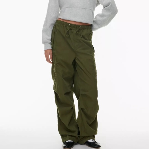 TNA Pants - NWT TNA Aritzia Squad Pocket Cargo Parachute Pants